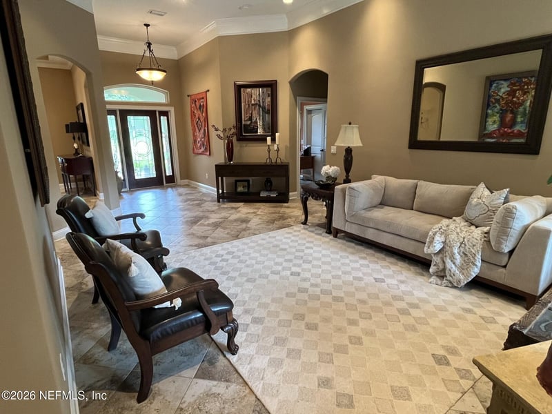 14736 Cape Dr E, Jacksonville, FL 32226