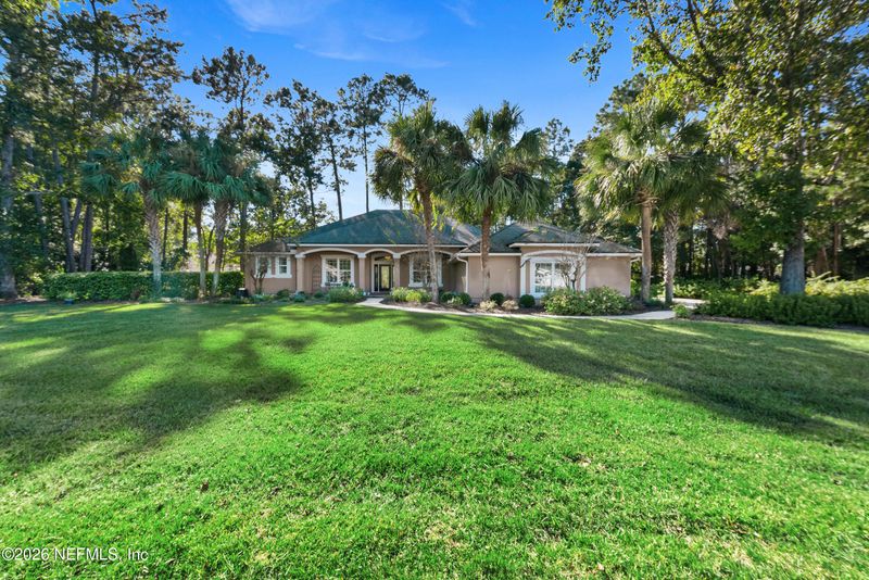 14736 Cape Dr E, Jacksonville, FL 32226