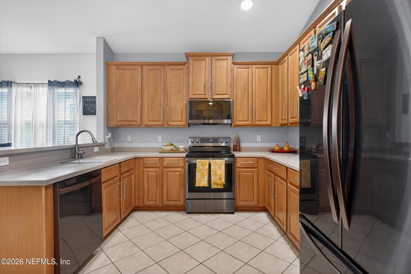 14816 Falling Waters Dr, Jacksonville, FL 32258