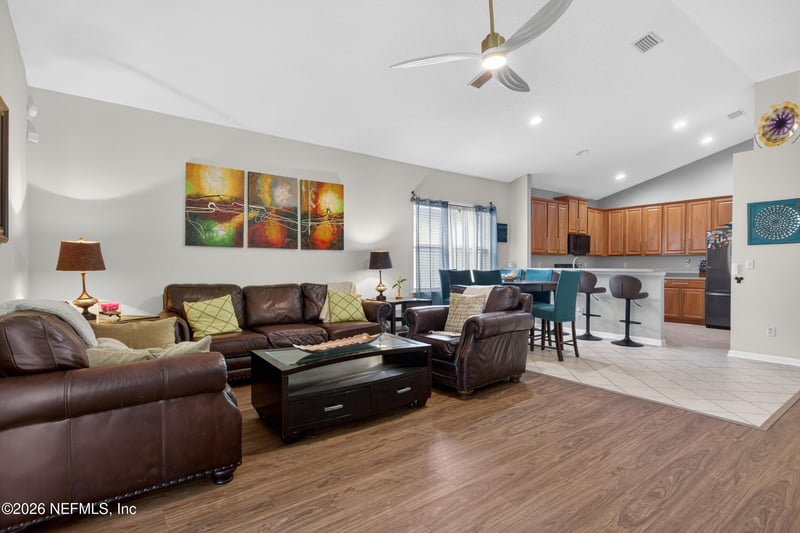 14816 Falling Waters Dr, Jacksonville, FL 32258