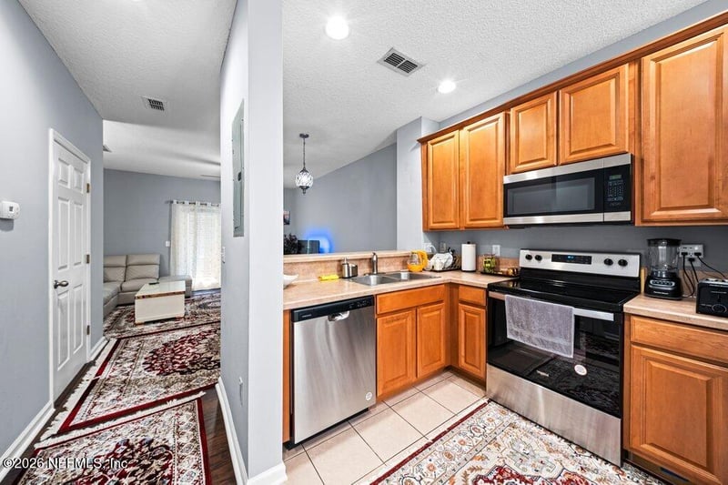 1482 Landau Rd, Jacksonville, FL 32225