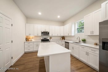 1483 Bertha St, Jacksonville, FL 32218