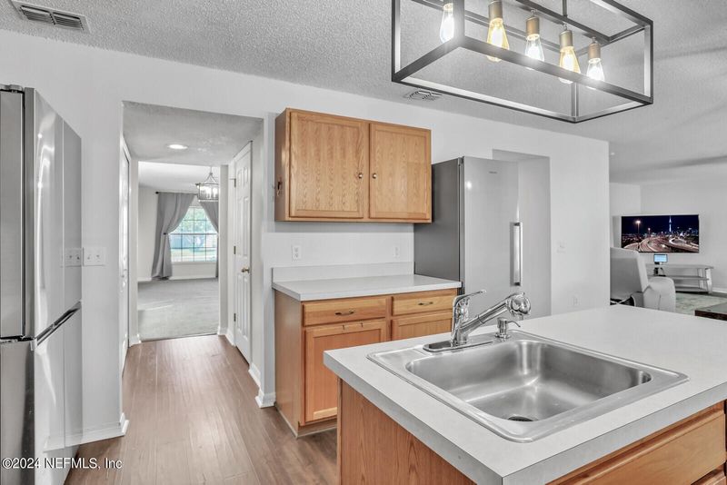1483 Seawolf Trl N, Jacksonville, FL 32221
