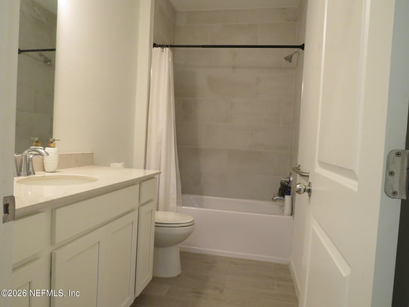 1484 Huntley Hollow Dr, Jacksonville, FL 32218