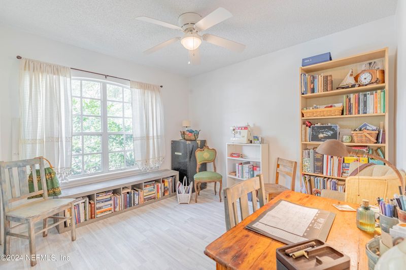1497 Jasmine St, Atlantic Beach, FL 32233