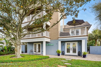 150 12th St, Atlantic Beach, FL 32233
