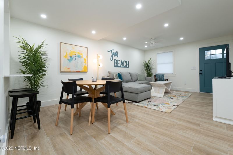 150 13th Ave N, Jacksonville Beach, FL 32250