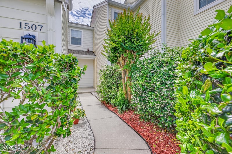 1507 Spindrift Cir W, Neptune Beach, FL 32266
