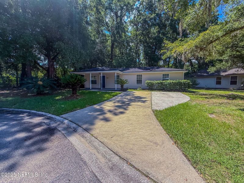 1508 Golf Forest Dr, Jacksonville, FL 32208