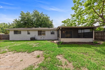 1512 Mesa Dr, Jacksonville, FL 32221