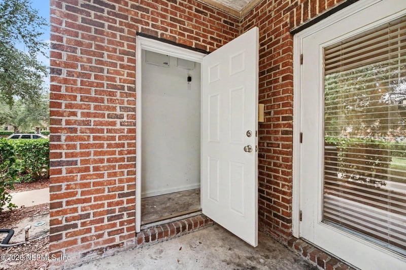 1517 Fieldview Dr, Jacksonville, FL 32225