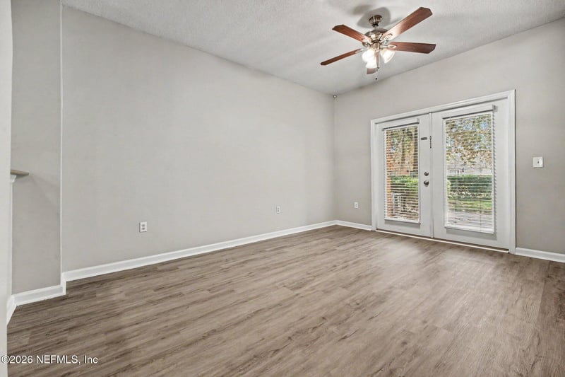 1517 Fieldview Dr, Jacksonville, FL 32225