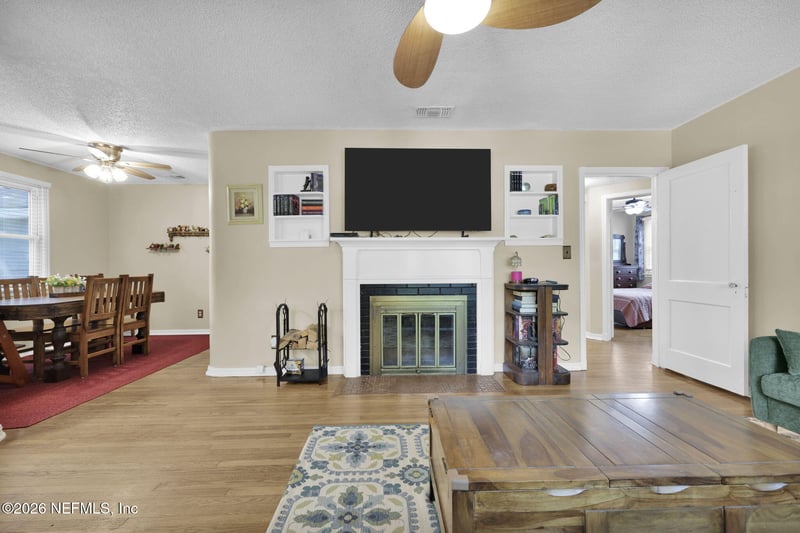 1521 Charon Rd, Jacksonville, FL 32205