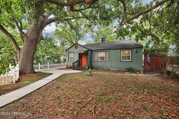 1521 Charon Rd, Jacksonville, FL 32205