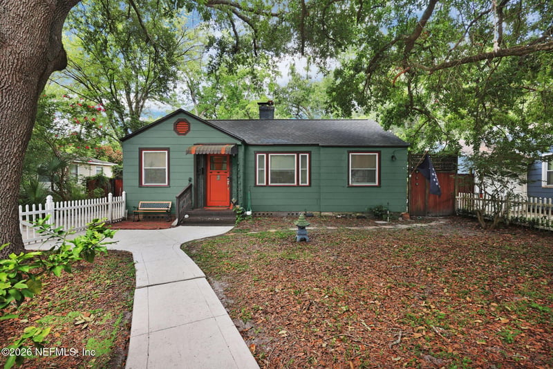 1521 Charon Rd, Jacksonville, FL 32205