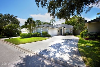 1524 Linkside Dr, Atlantic Beach, FL 32233