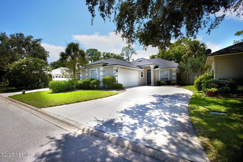 1524 Linkside Dr, Atlantic Beach, FL 32233