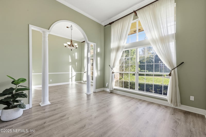 1525 Marshside Dr, Jacksonville Beach, FL 32250