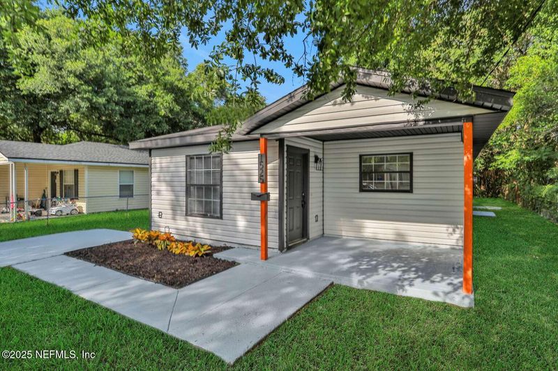 1525 Spearing St, Jacksonville, FL 32206