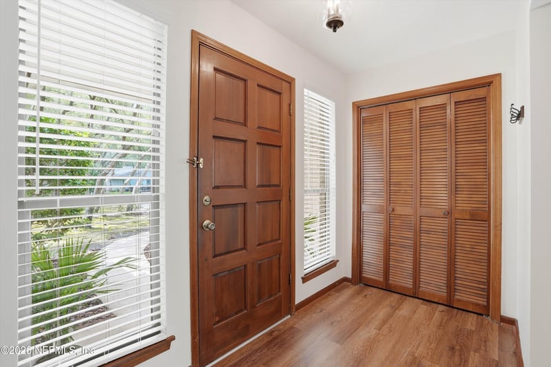 1528 Leeward Ln, Neptune Beach, FL 32266