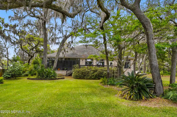 15289 Cape Dr N, Jacksonville, FL 32226