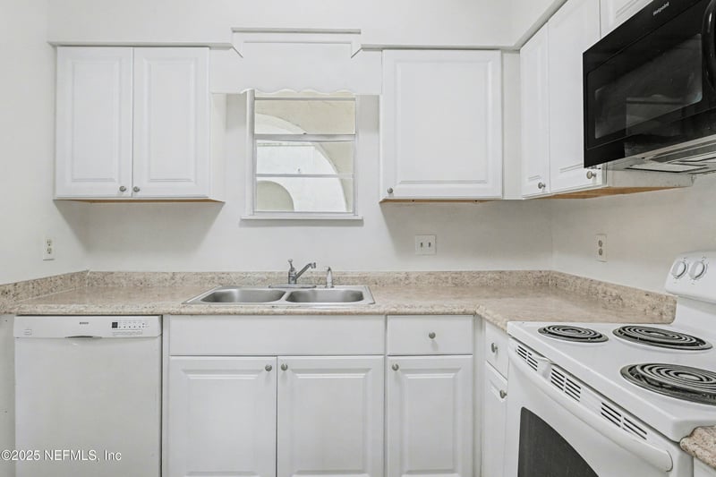 1530 El Prado Rd #1, Jacksonville, FL 32216