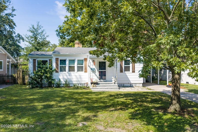1532 Charon Rd, Jacksonville, FL 32205