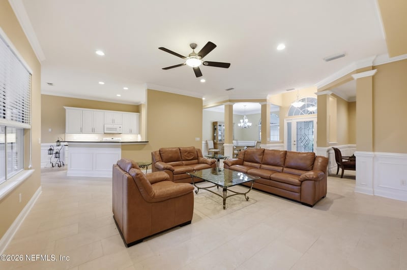1532 Nottingham Knoll Dr, Jacksonville, FL 32225