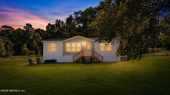 154 Ashley Lake Dr, Melrose, FL 32666