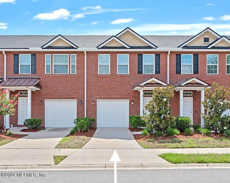 1545 Acken Dr, Jacksonville, FL 32225