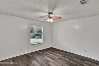 1556 Lakeway Dr, Fleming Island, FL 32003