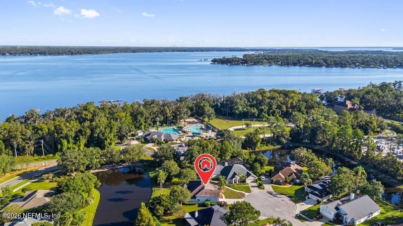 1556 Lakeway Dr, Fleming Island, FL 32003