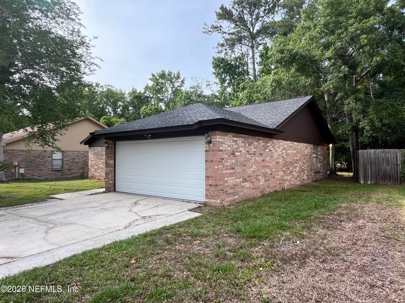 1557 Shearwater Dr, Jacksonville, FL 32218