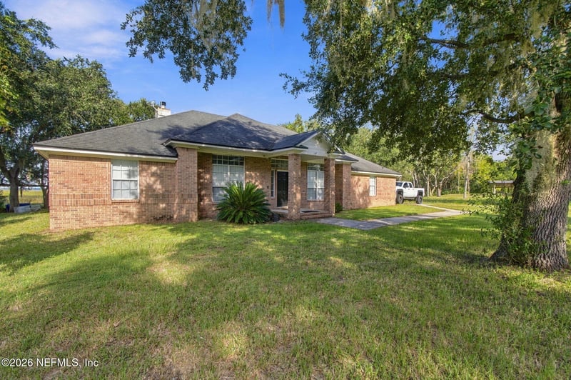 15576 Shark Rd W, Jacksonville, FL 32226