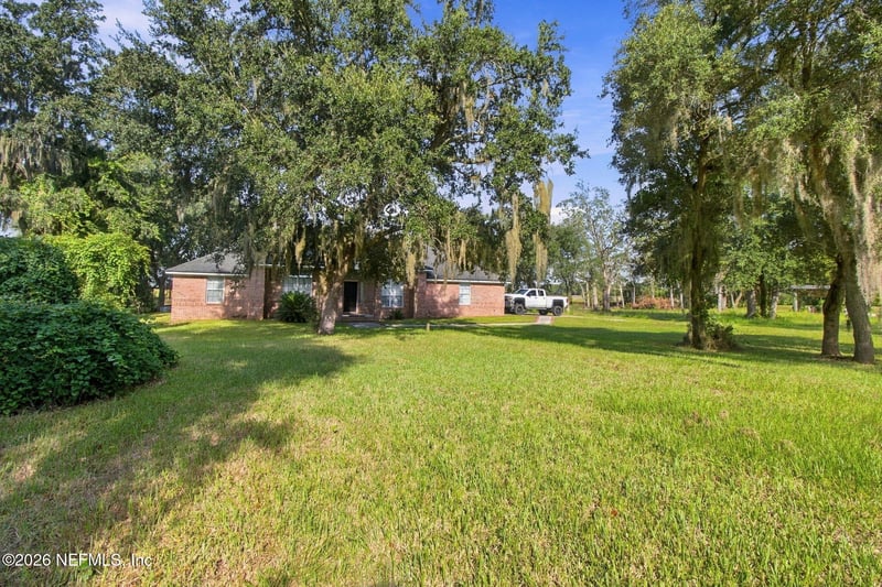15576 Shark Rd W, Jacksonville, FL 32226