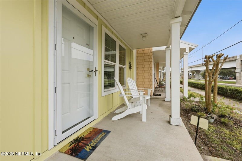 156 Sandy Beach Ln, Atlantic Beach, FL 32233