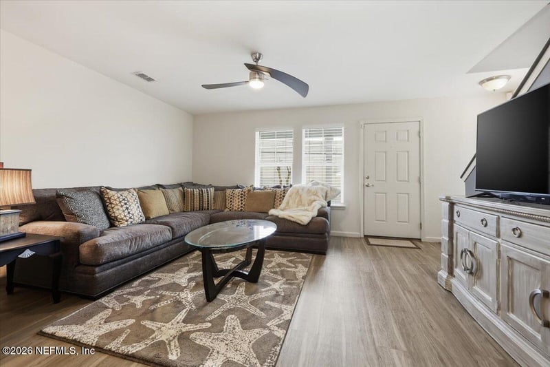 156 Sandy Beach Ln, Atlantic Beach, FL 32233