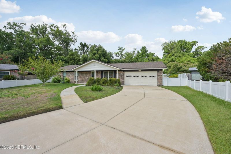 1560 Brittany Ct, Jacksonville, FL 32221