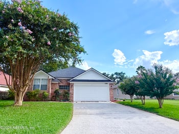 1561 Stonebriar Rd, Green Cove Springs, FL 32043