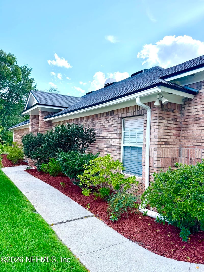 1561 Stonebriar Rd, Green Cove Springs, FL 32043