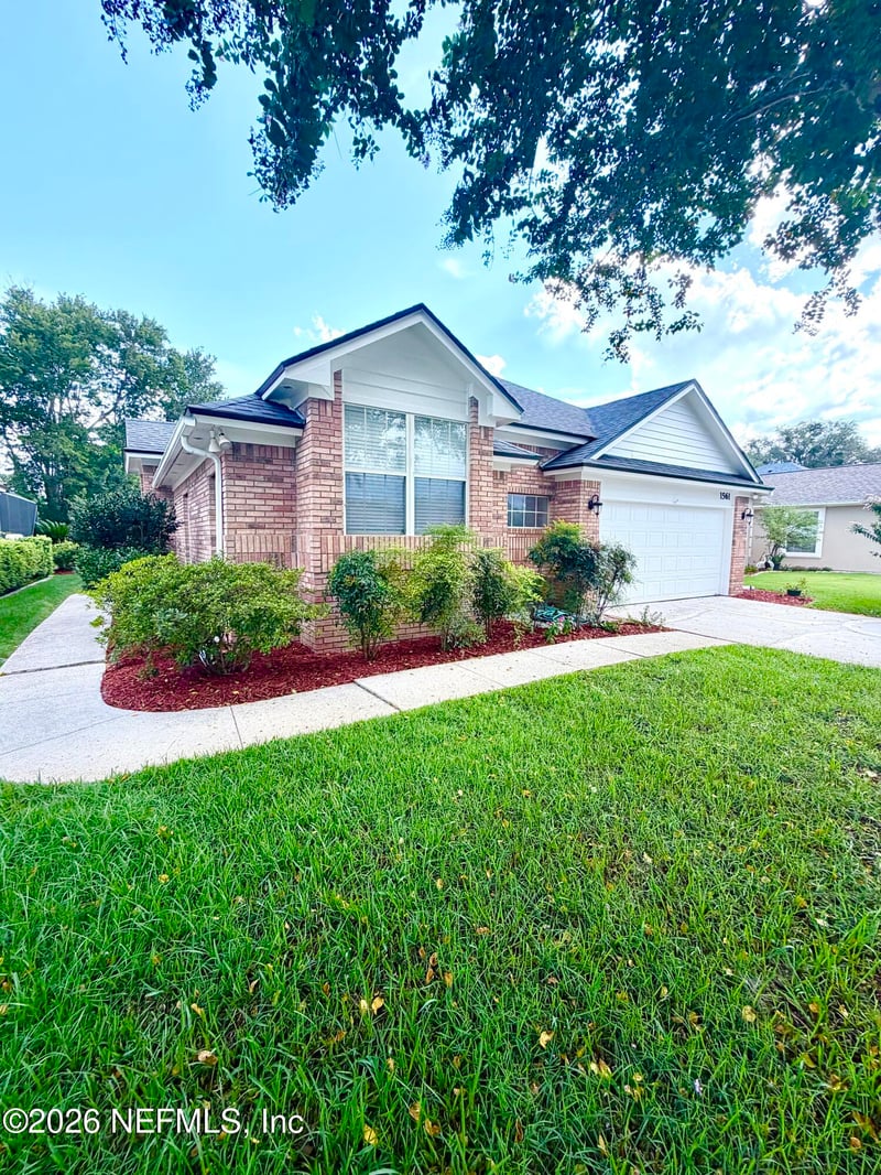 1561 Stonebriar Rd, Green Cove Springs, FL 32043