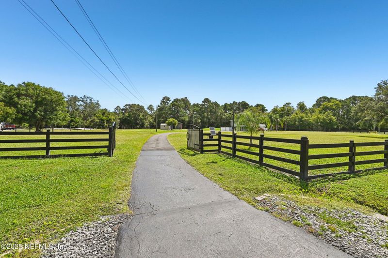 15625 Shark Rd W, Jacksonville, FL 32226