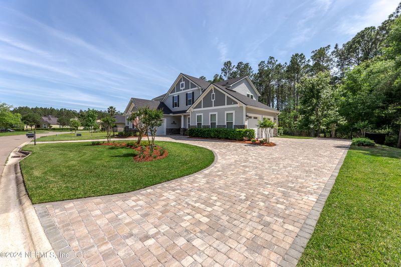 1563 Green Moss Ln, Orange Park, FL 32065