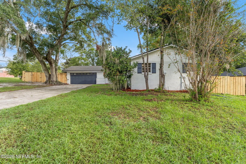 1563 Larhaz Ct, Orange Park, FL 32073
