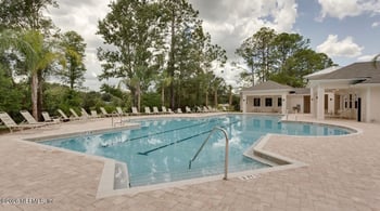 15638 Chir Pine Dr, Jacksonville, FL 32218