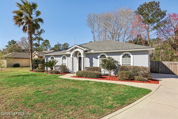 15678 Moss Hollow Dr, Jacksonville, FL 32218