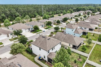 15694 Chir Pine Dr, Jacksonville, FL 32218