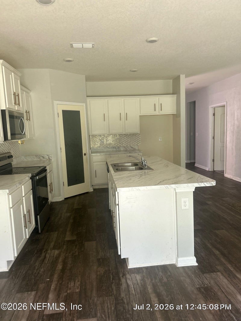 15703 Strawberry Roan Ct, Jacksonville, FL 32234