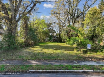 1572 W 7th St W, Jacksonville, FL 32209