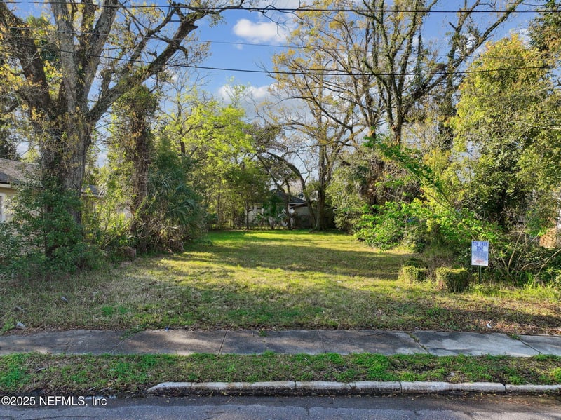 1572 W 7th St W, Jacksonville, FL 32209
